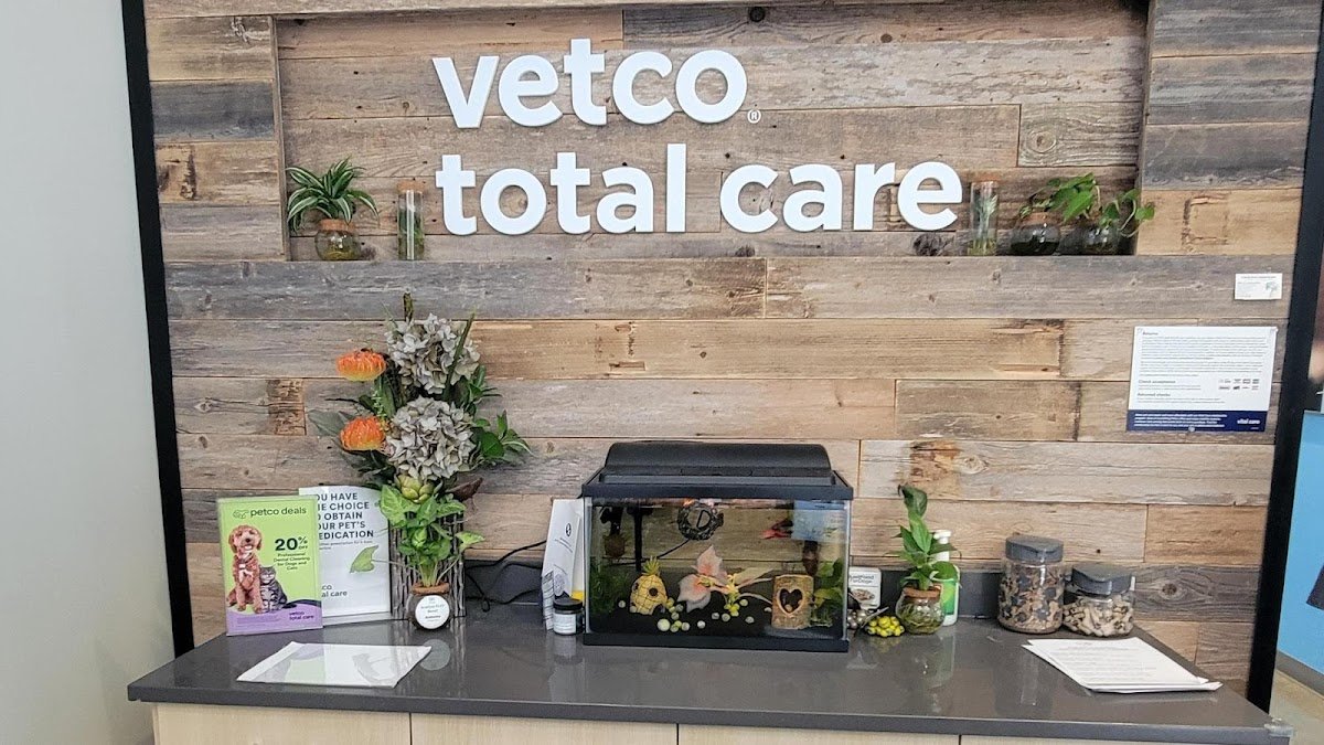 Petco - Photo 2