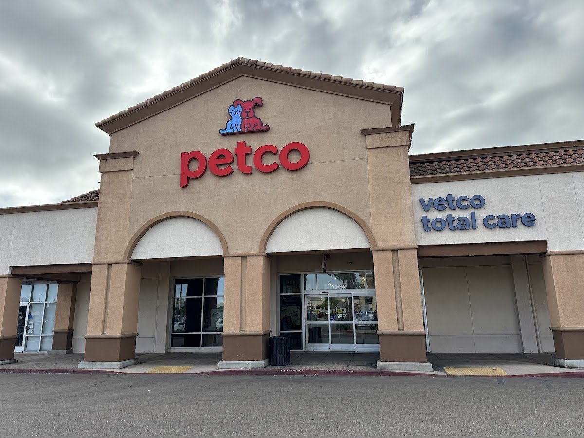 Petco - Photo 2