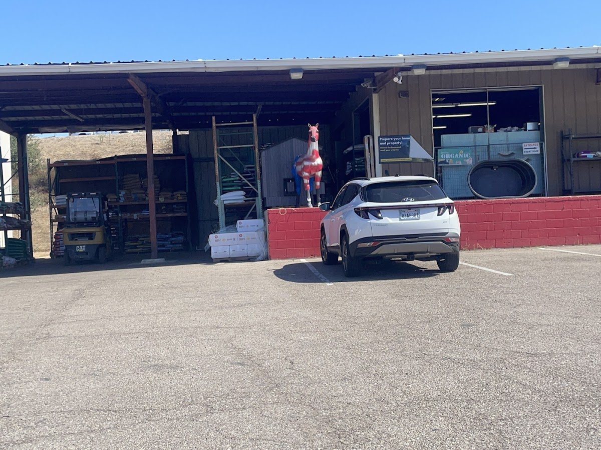Hawthorne Country Store Santee - Photo 2