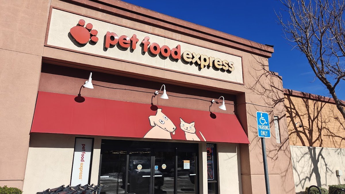 Pet Food Express - Photo 3
