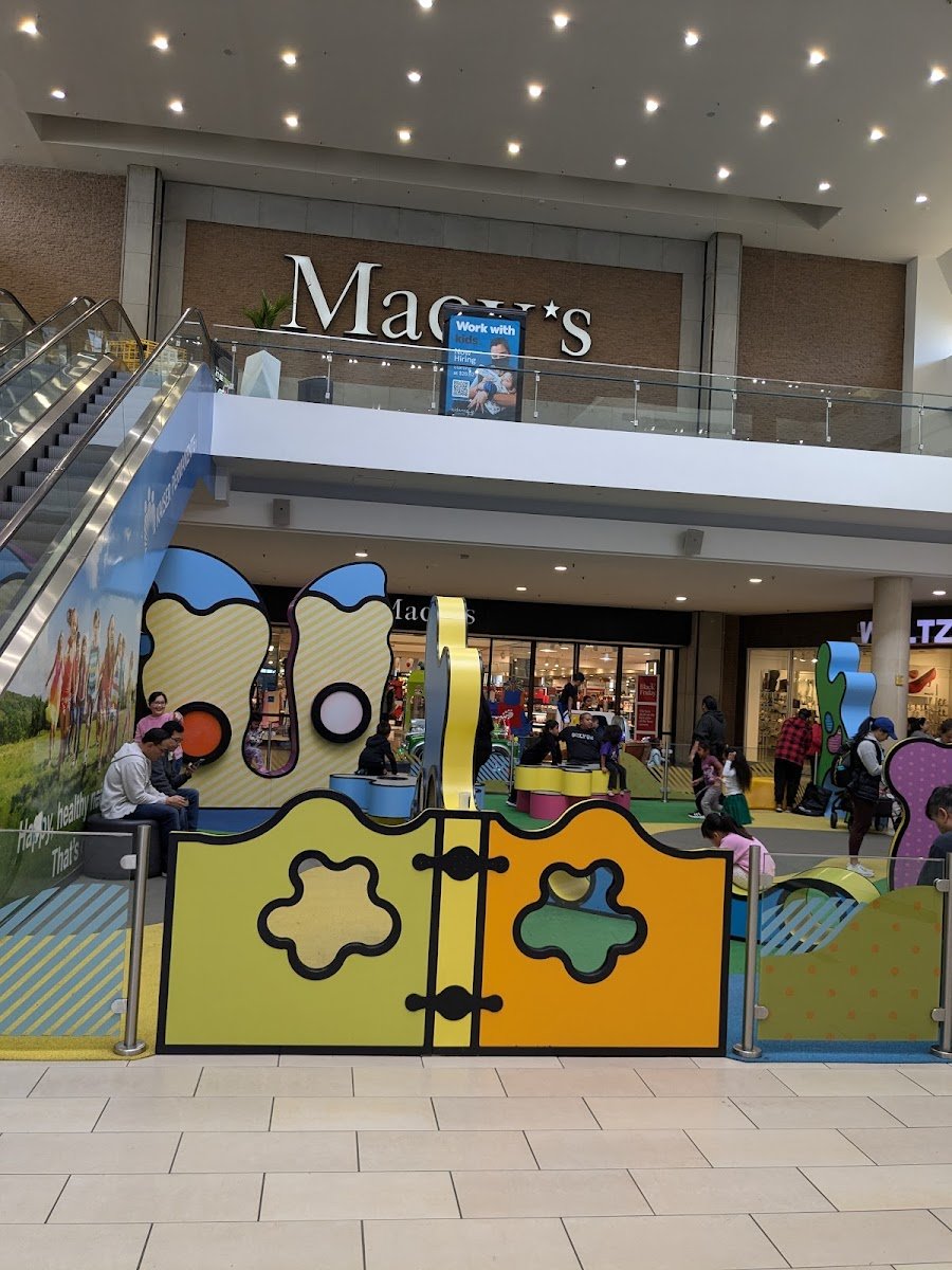 Eastridge Center - Photo 4