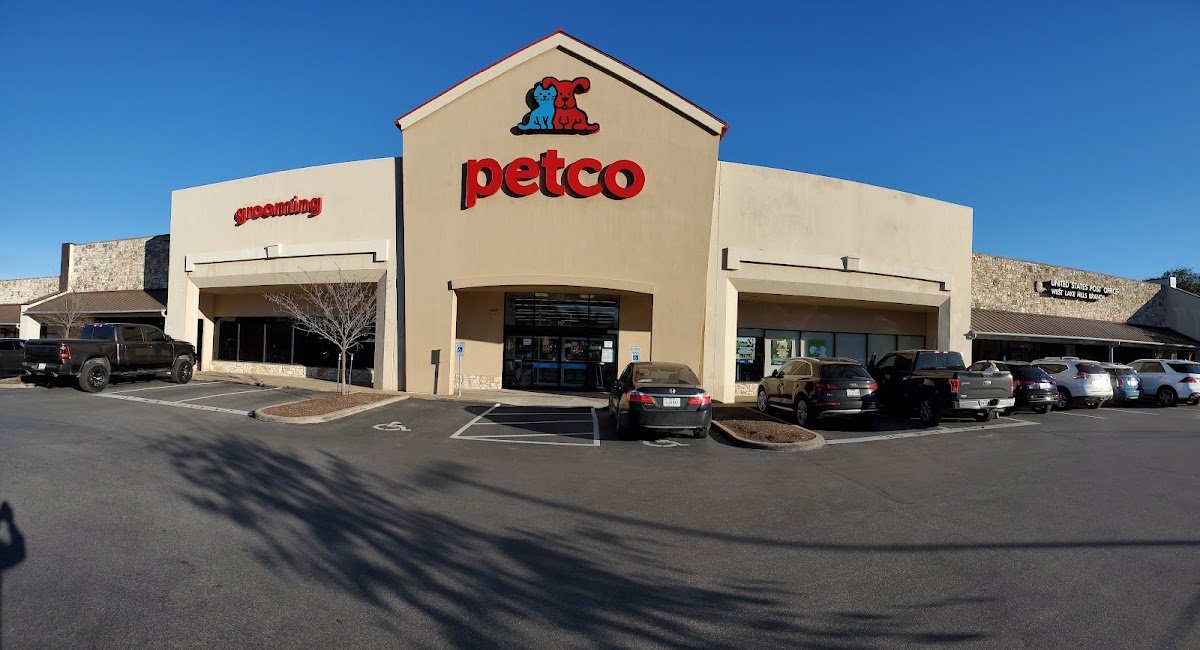 Petco - Photo 2