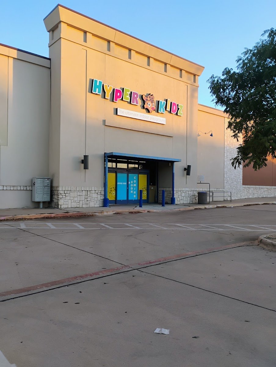PetSmart - Photo 2