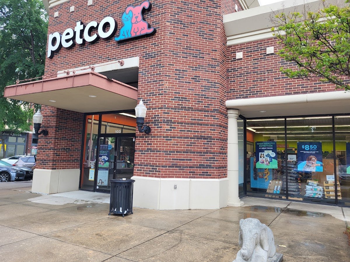 Petco-Closed - Photo 4