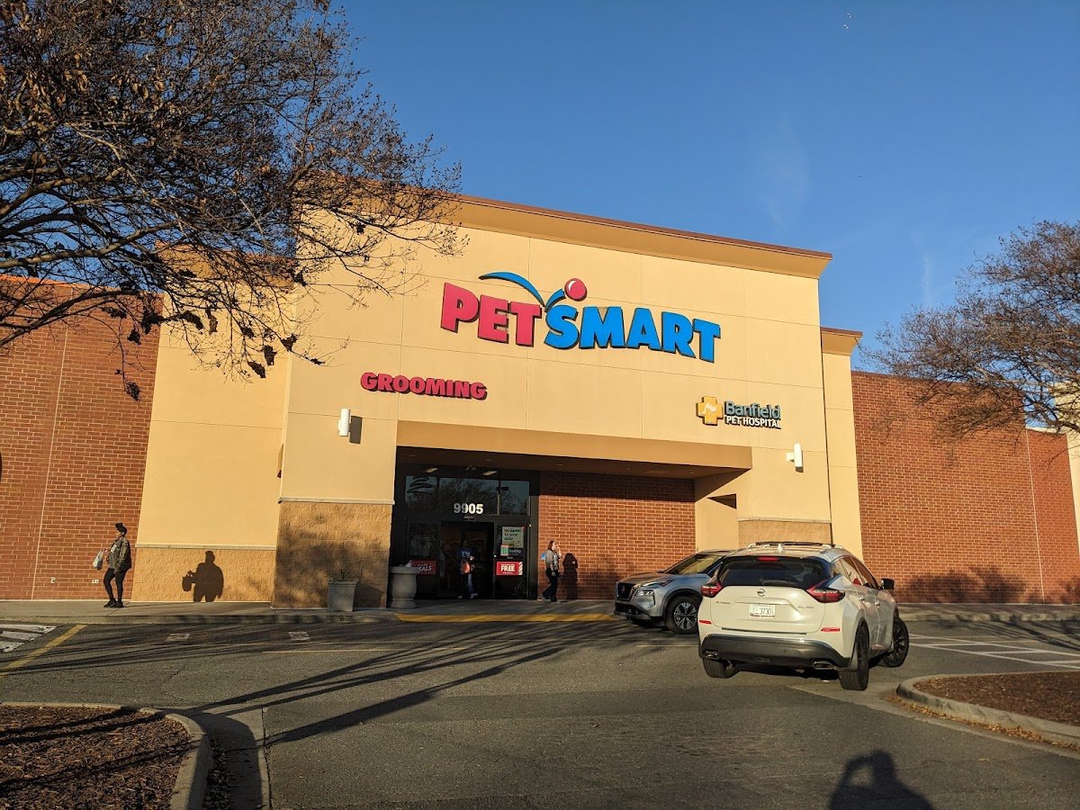 PetSmart - Photo 3