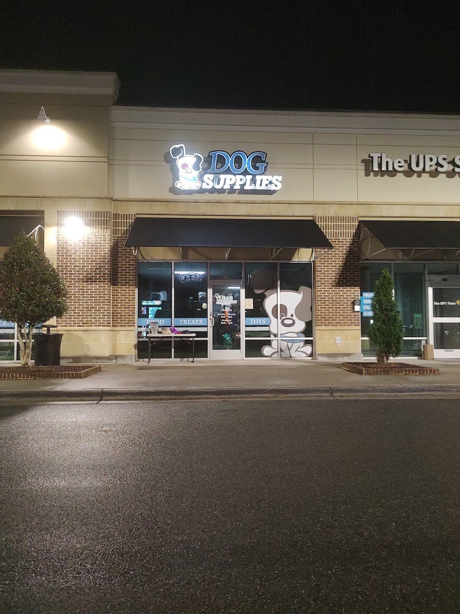 T.J. Maxx & HomeGoods - Photo 2