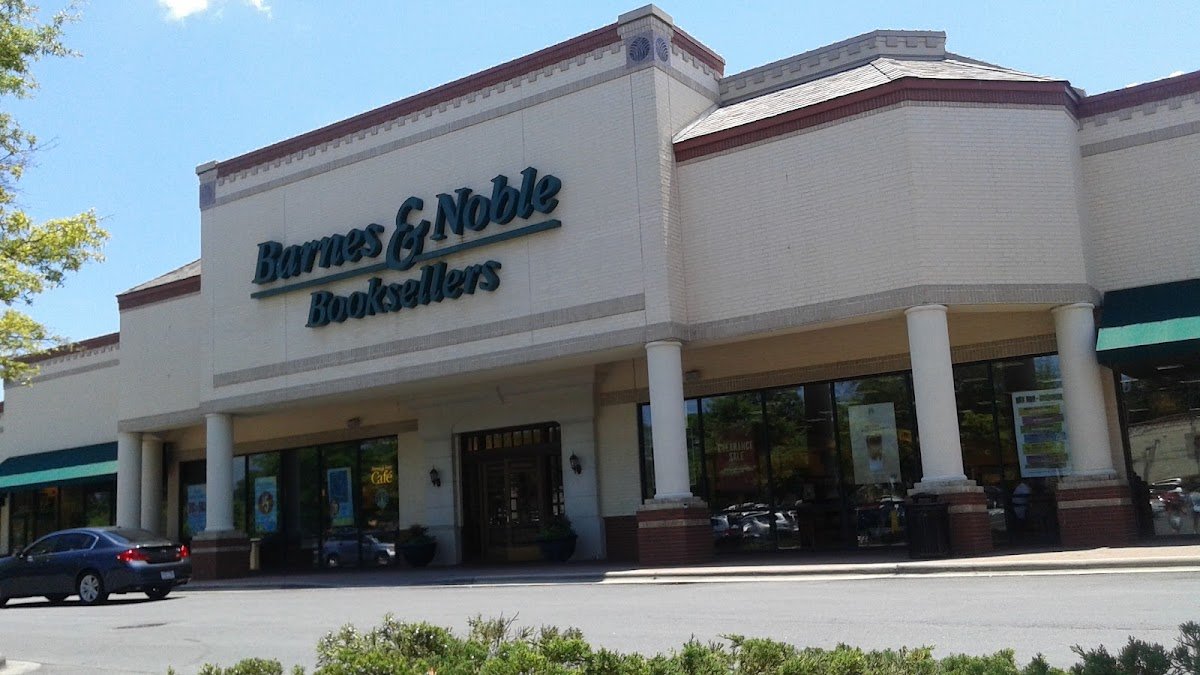 The Arboretum Shopping Center - Photo 5