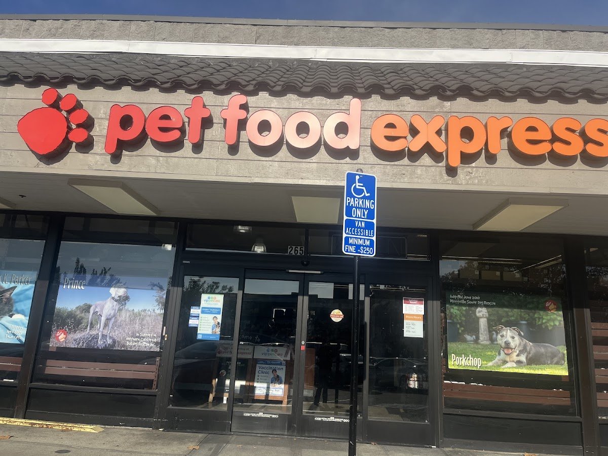 Pet Food Express - Photo 2