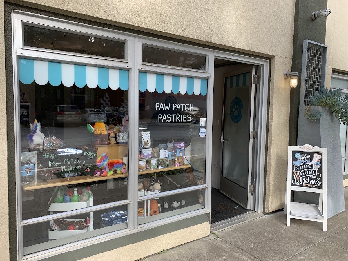 Paw Patch Pastries & Pet Boutique - Photo 2