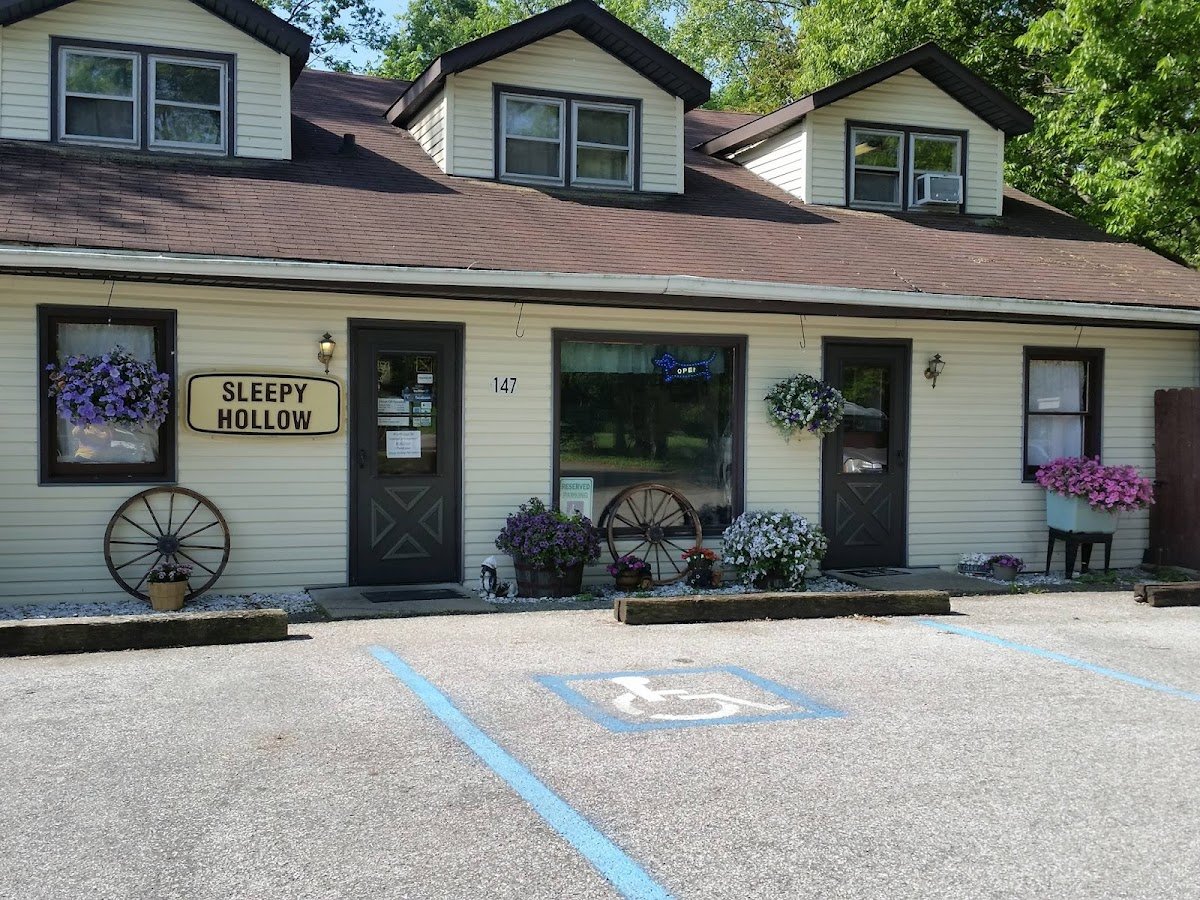 Sleepy Hollow Pet Ranch - Photo 2
