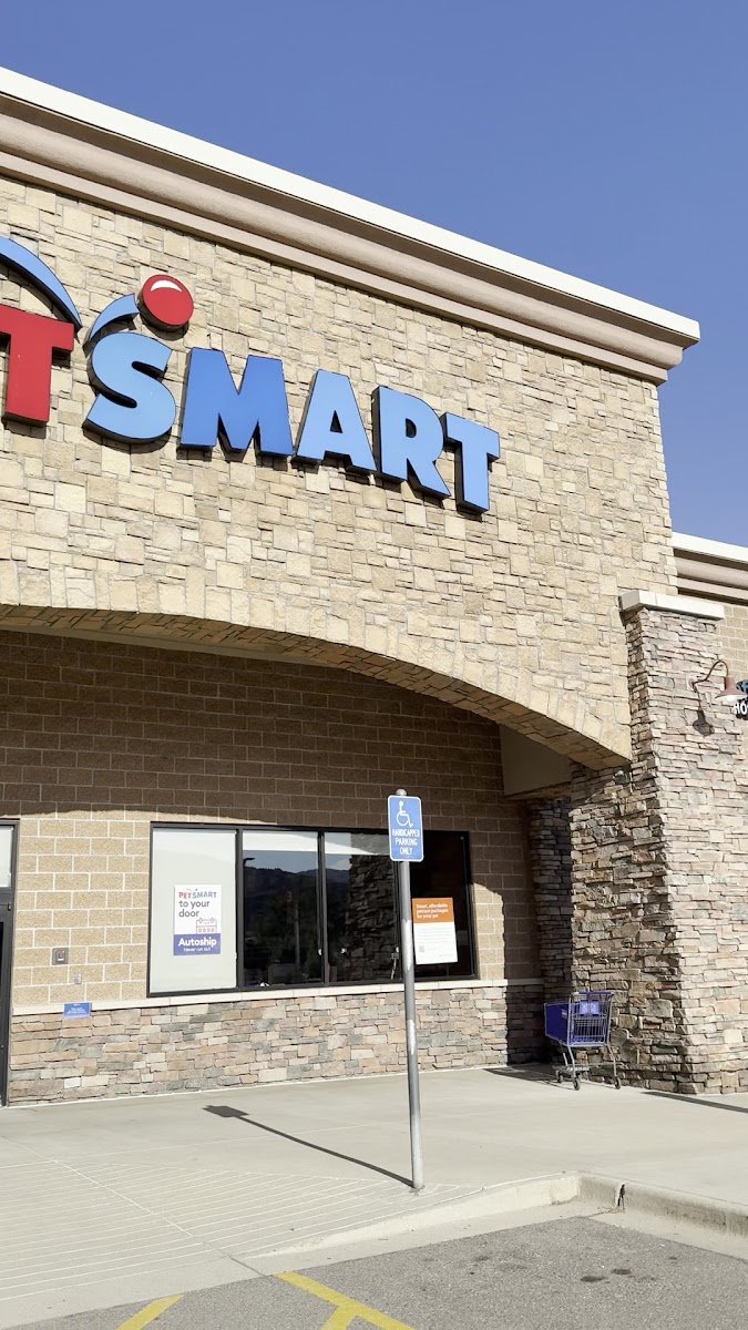 PetSmart - Photo 2