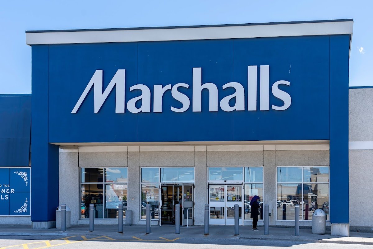 Marshalls - Photo 2