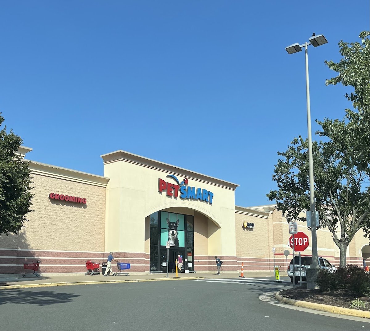 PetSmart - Photo 4