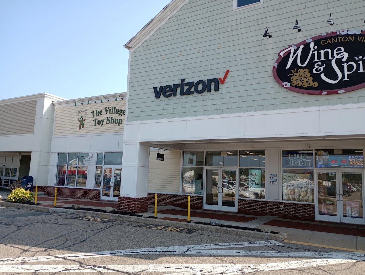 The Village Shoppes - Photo 5