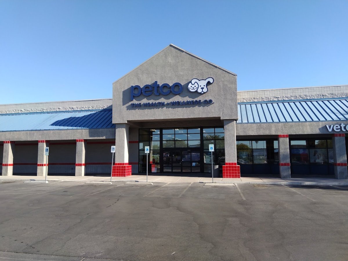 PetSmart - Photo 3