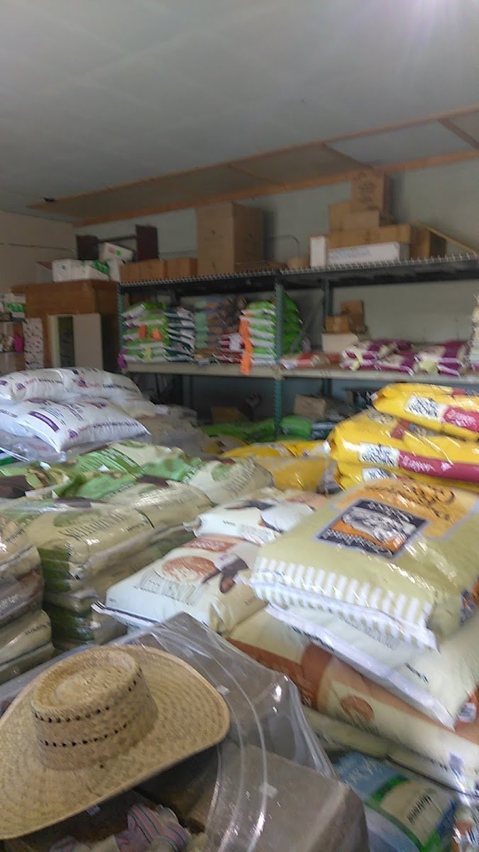 Sunset Saddlery & Feed - Photo 3