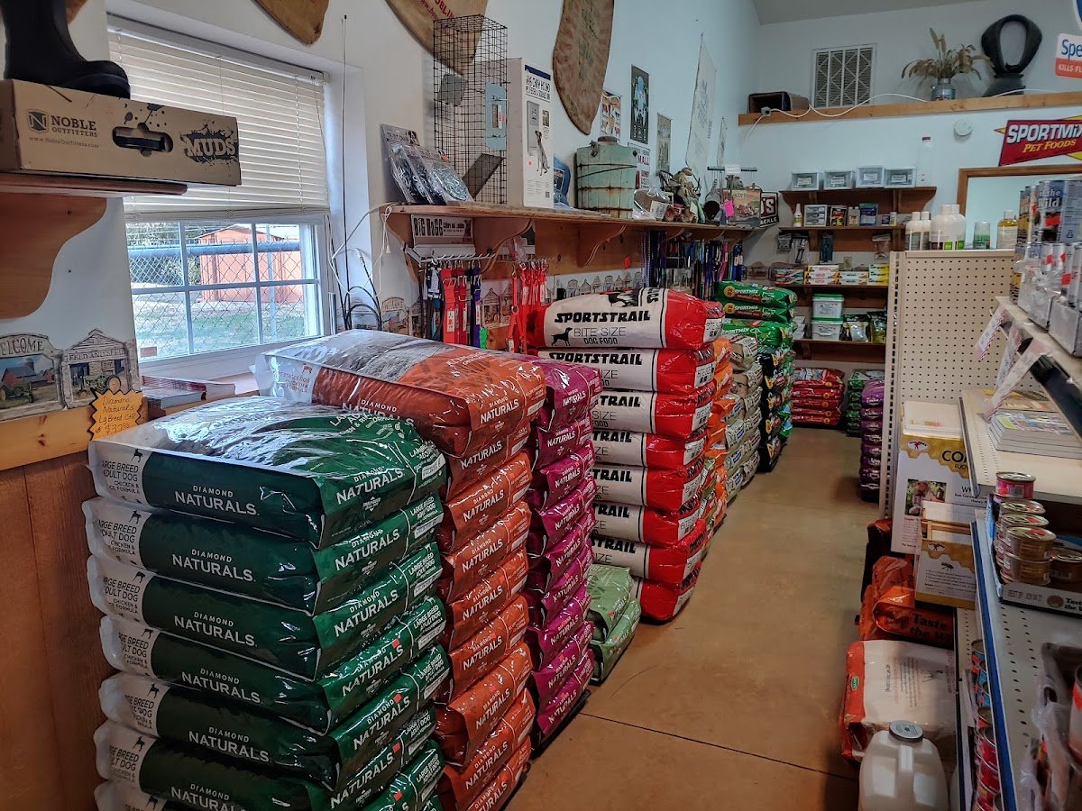 Floyd Farm & Feed & Pet Grooming - Photo 2