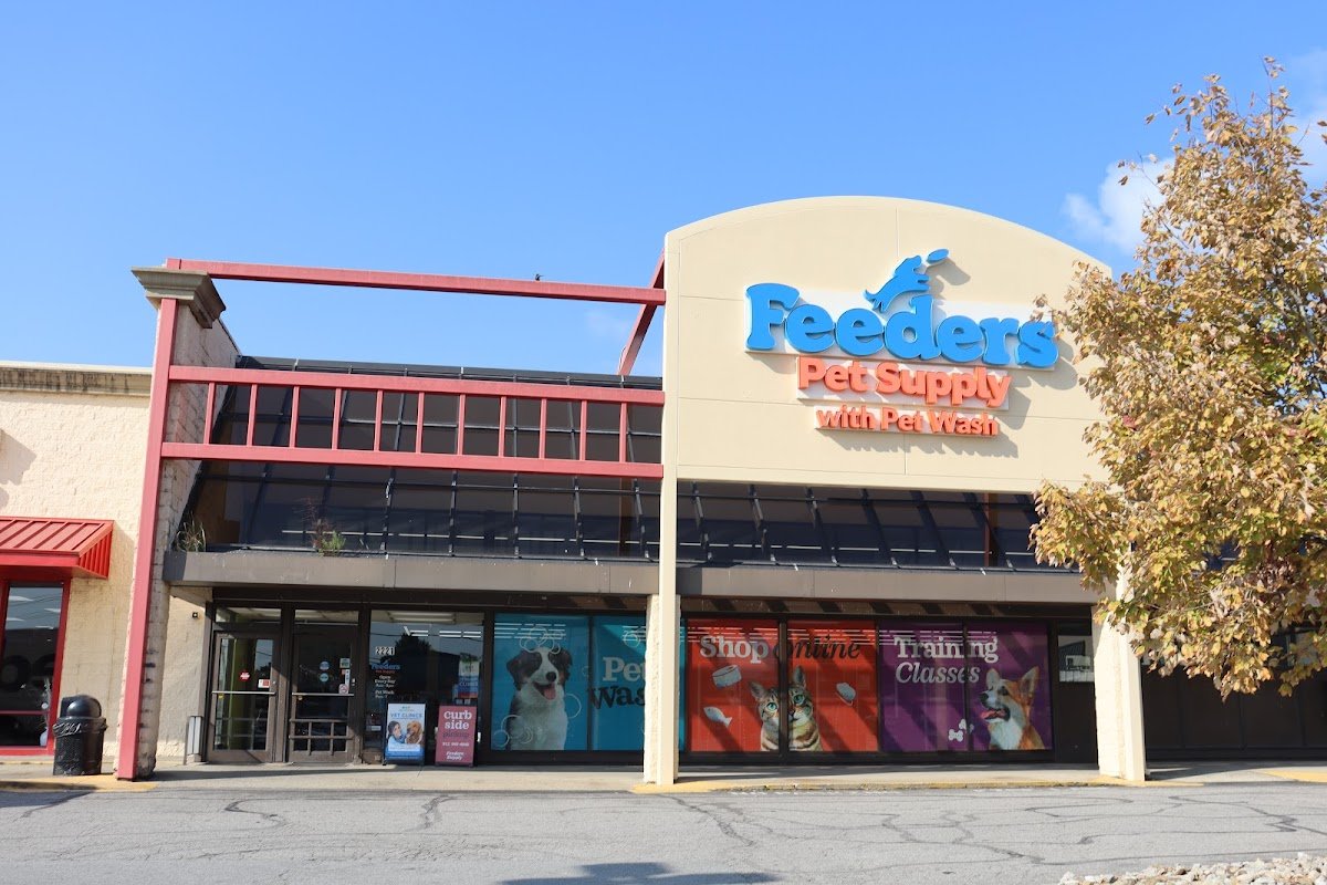 Feeders Pet Supply - Photo 2