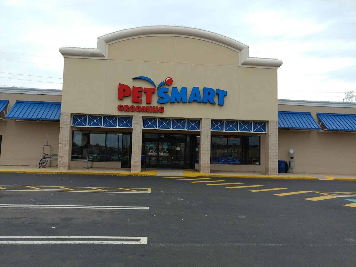 PetSmart - Photo 2
