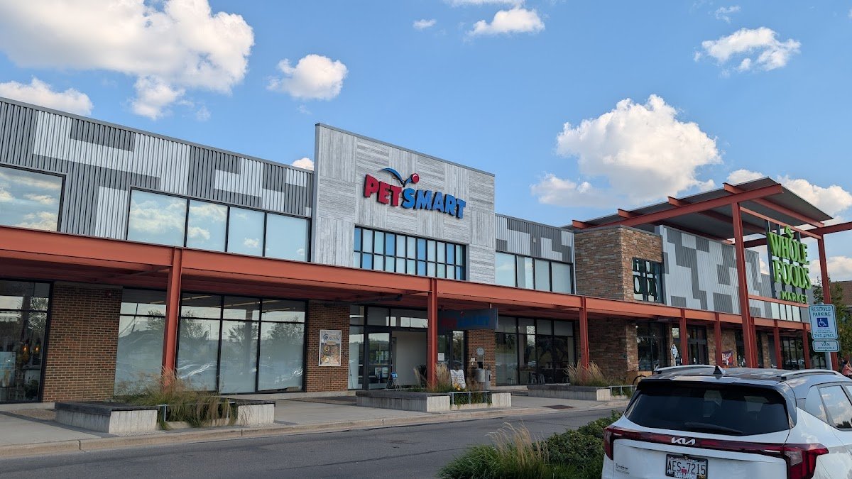 PetSmart - Photo 2