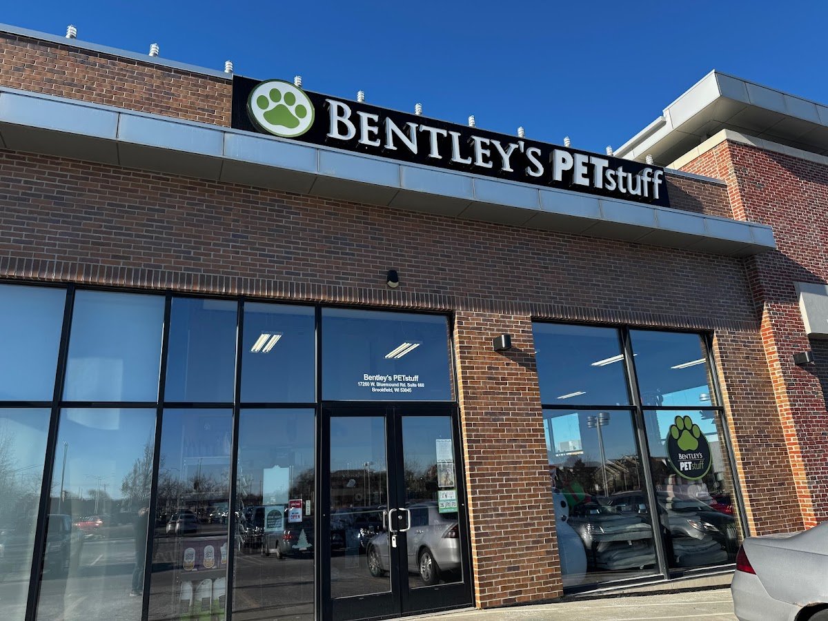 Bentley's Pet Stuff Brookfield - Photo 2
