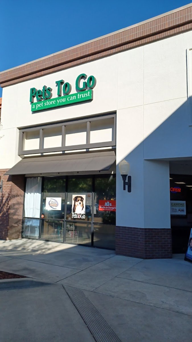 Pets To Go East - Photo 2