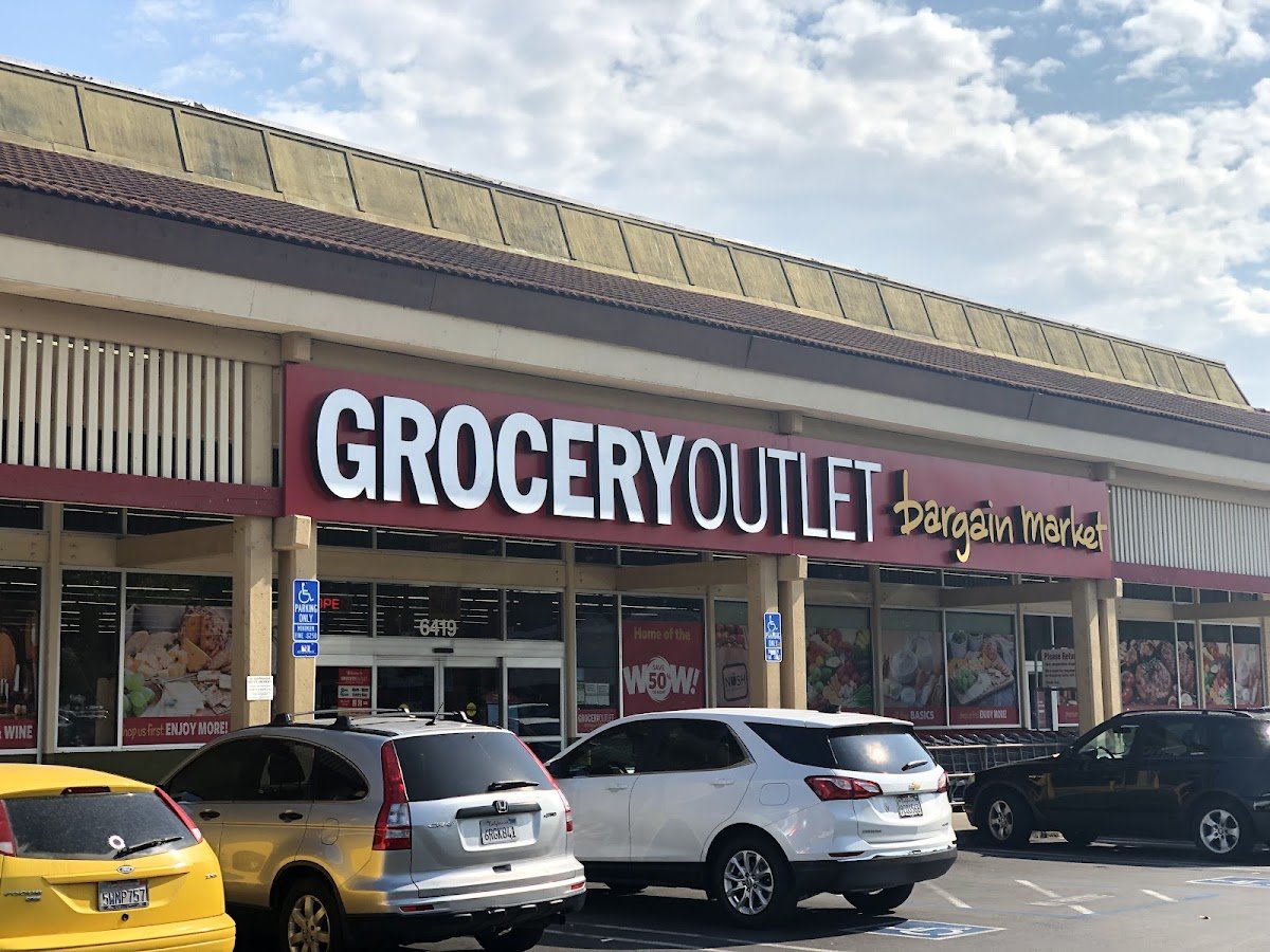 Grocery Outlet - Photo 2