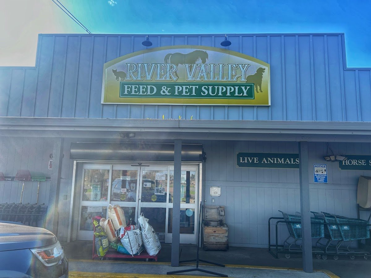 River Valley Feed & Pet Supply - Photo 2