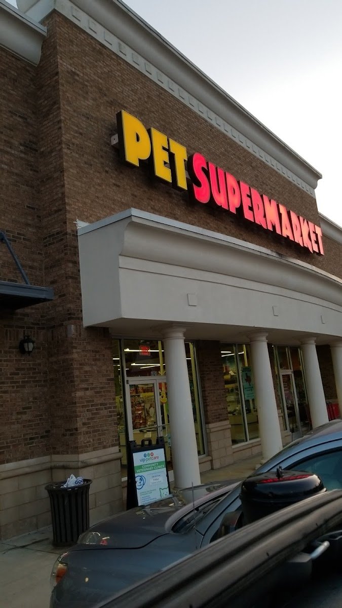Pet Supermarket - Photo 2