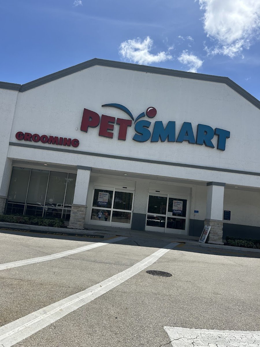 PetSmart - Photo 3