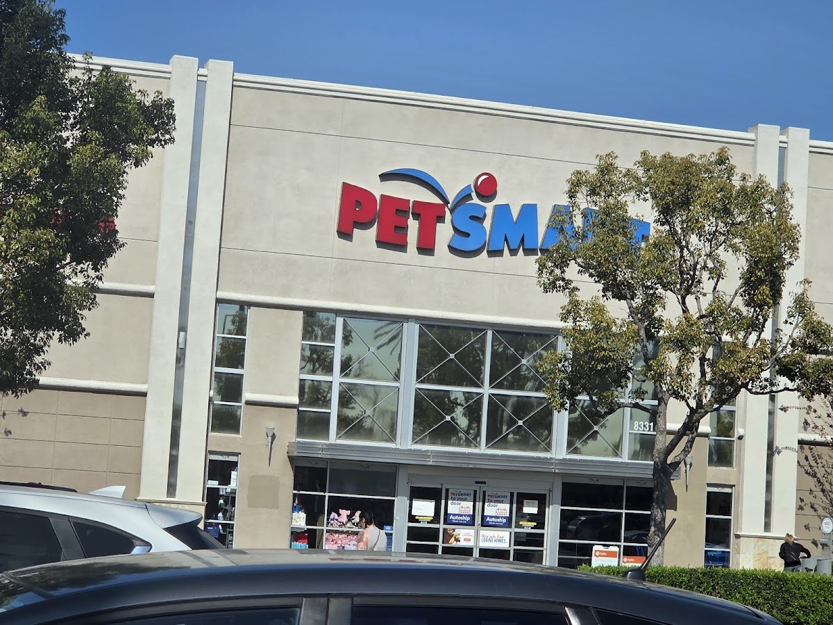 PetSmart - Photo 3