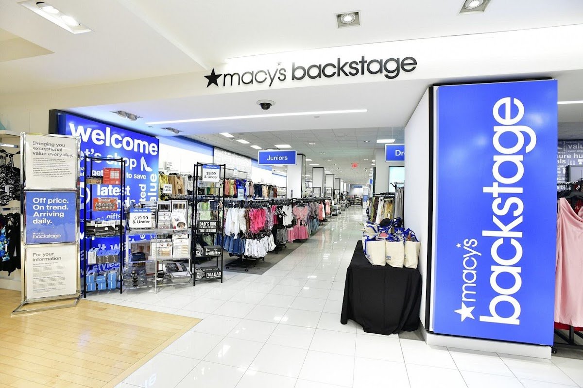 Macy's - Photo 2
