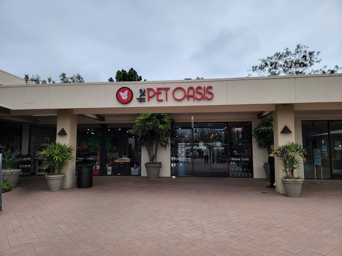 The Pet Oasis - Photo 2