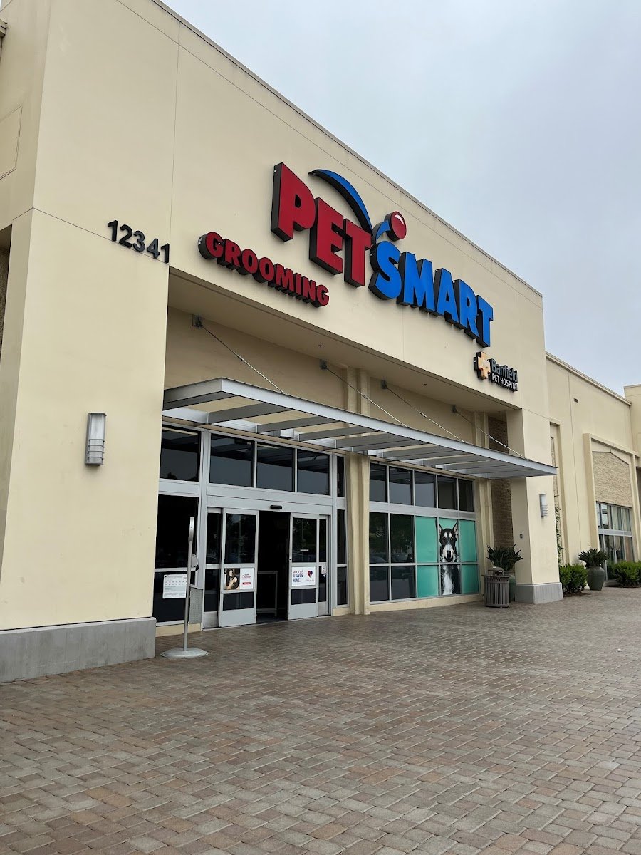 PetSmart - Photo 3