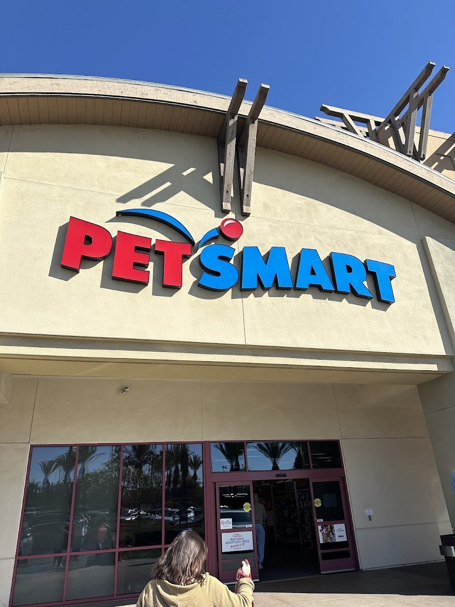 PetSmart - Photo 2