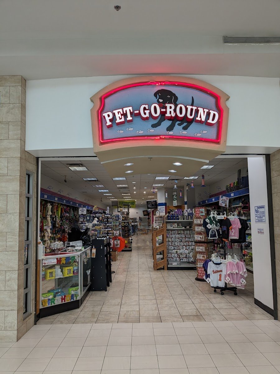 Pet-Go-Round - Photo 2