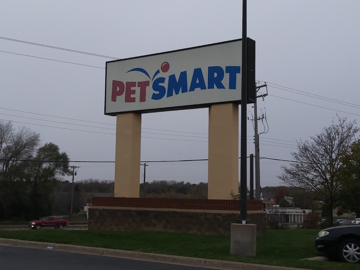 Maplewood Retail Center - Photo 3