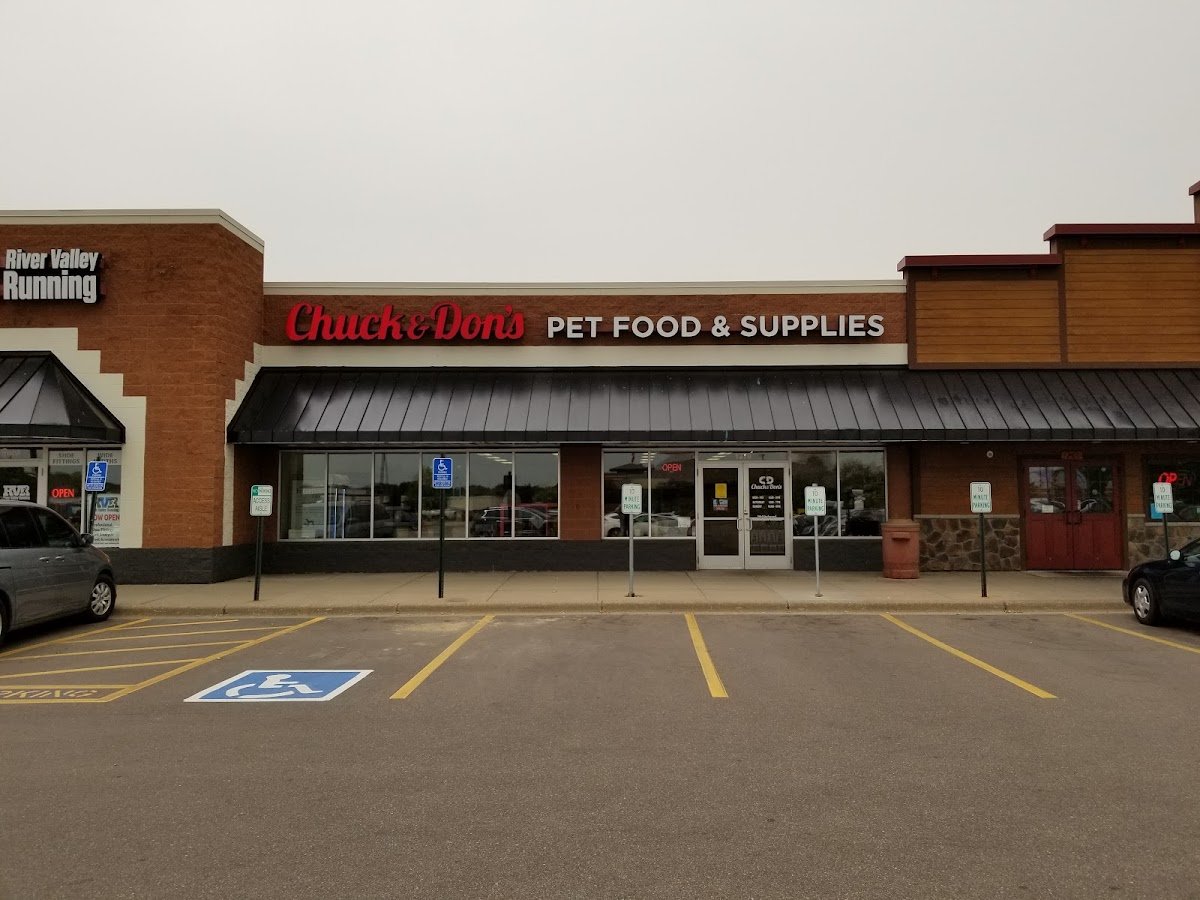 Chuck & Don's Pet Food & Supplies - Photo 2