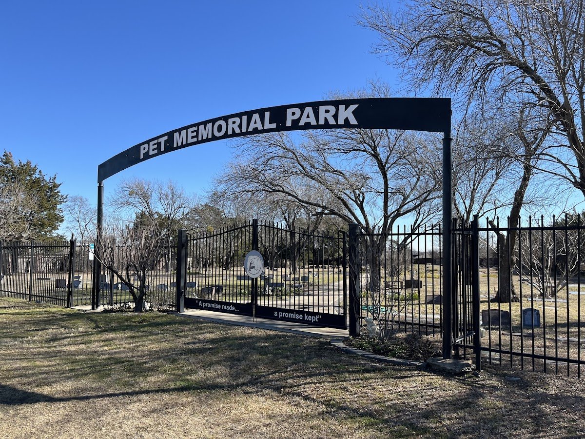Cedar Hill Pet Cemetery - Photo 2
