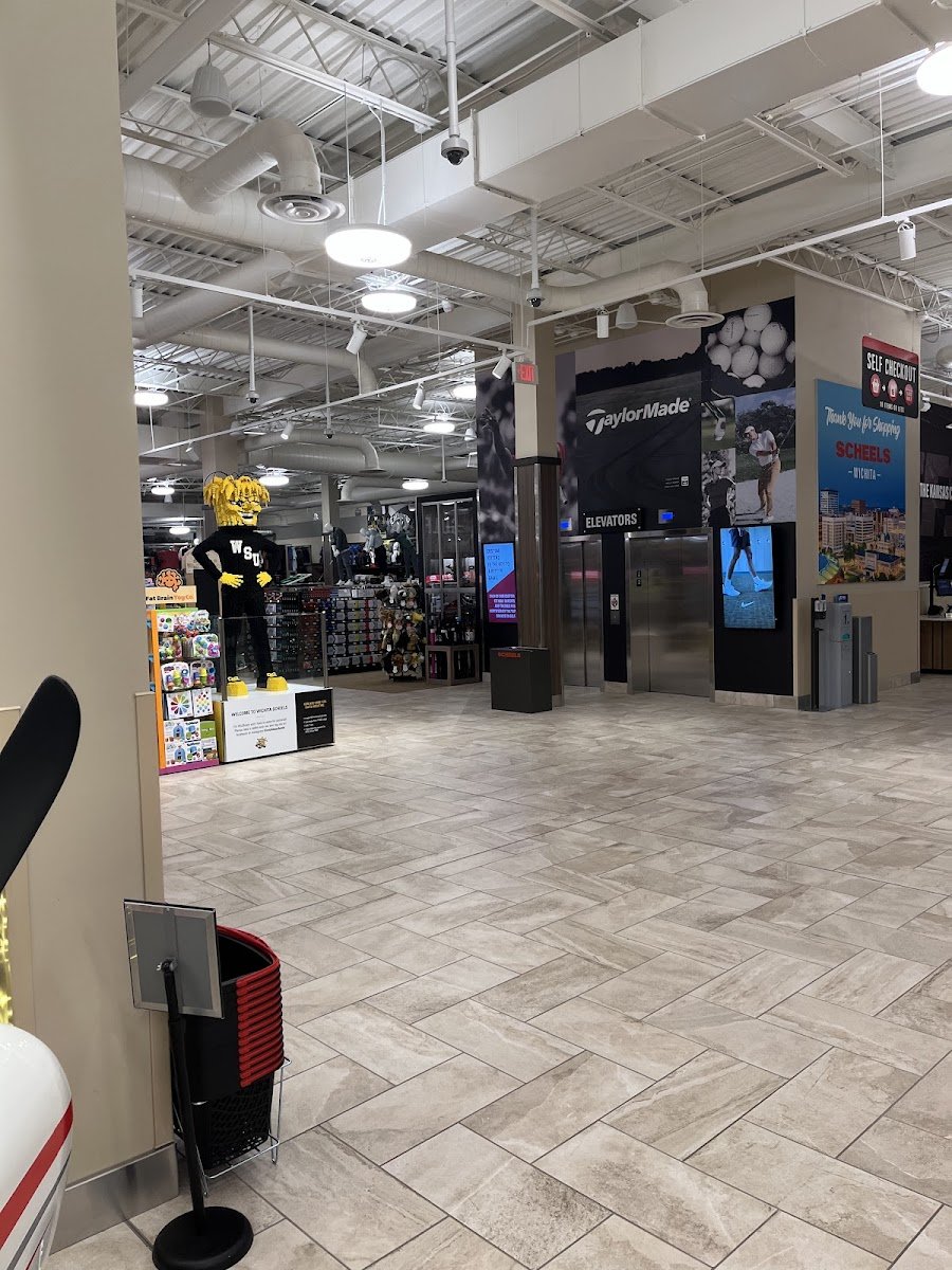 Scheels - Photo 3