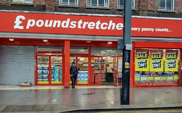 Poundstretcher - Photo 2