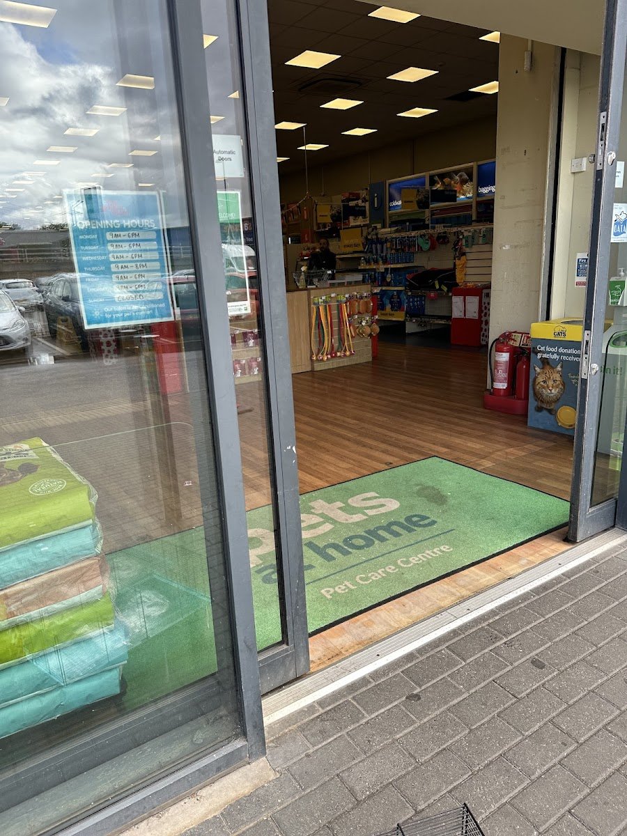Wickes Wimbledon - Photo 2