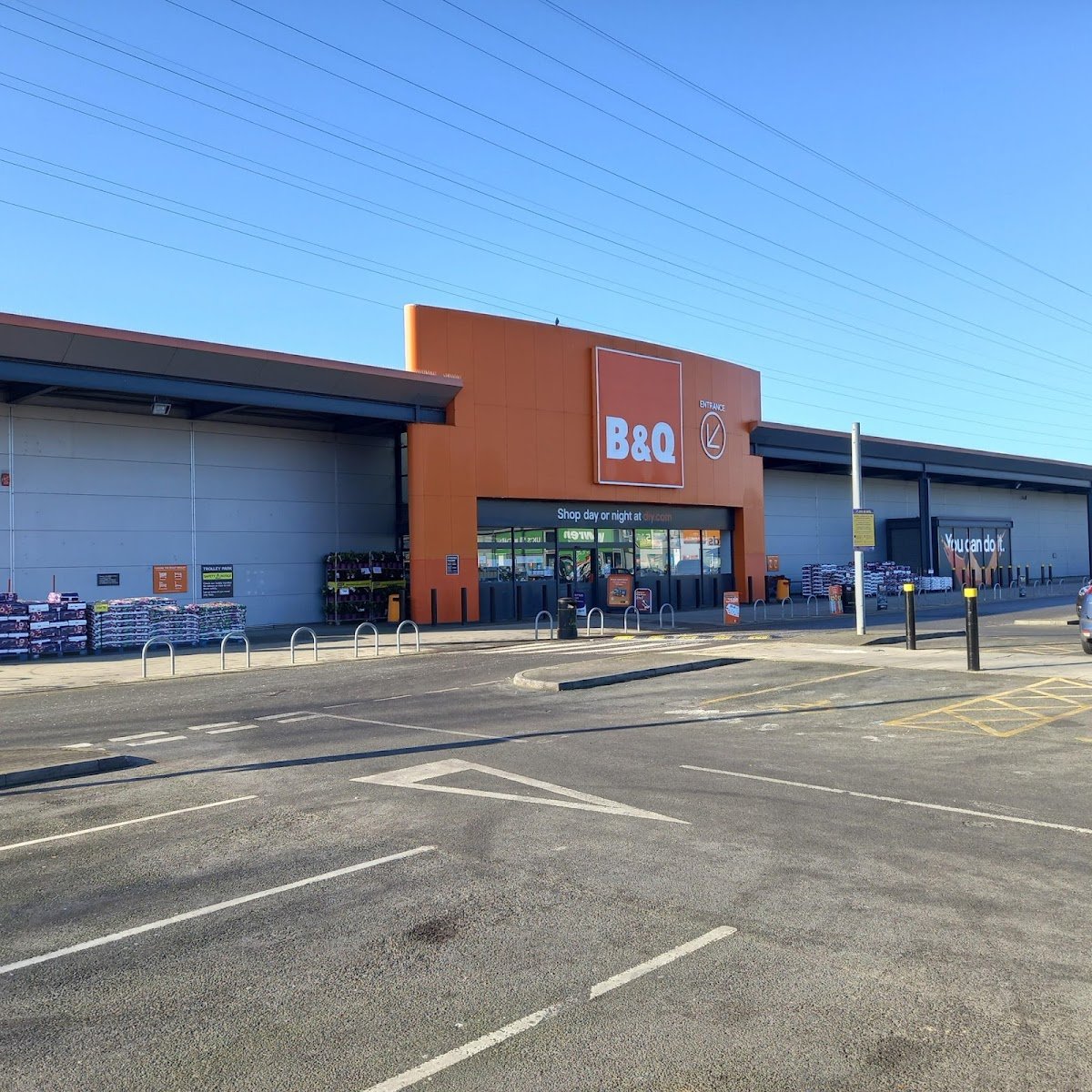 B&Q Beckton - Photo 2