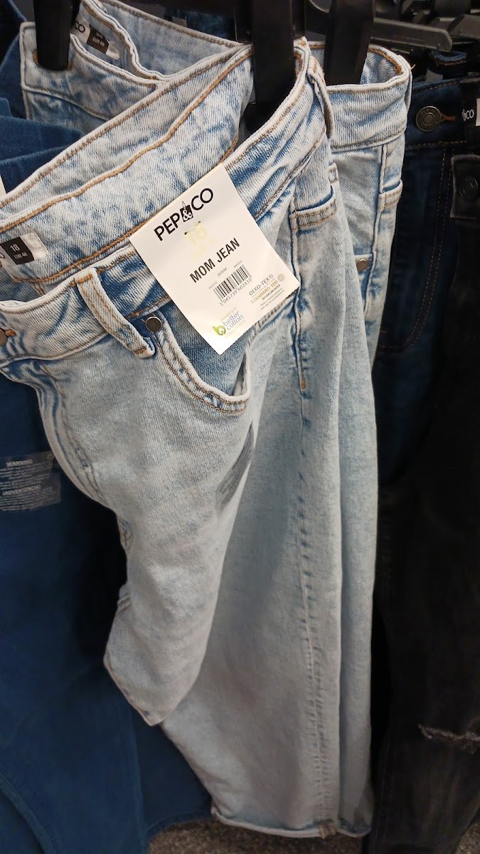 Poundland - Photo 2