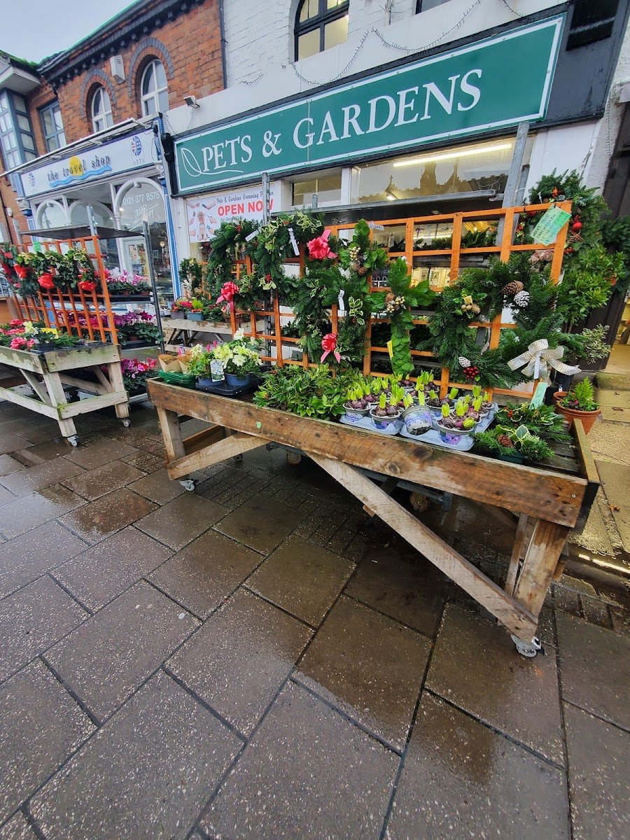 Pets & Gardens - Photo 2