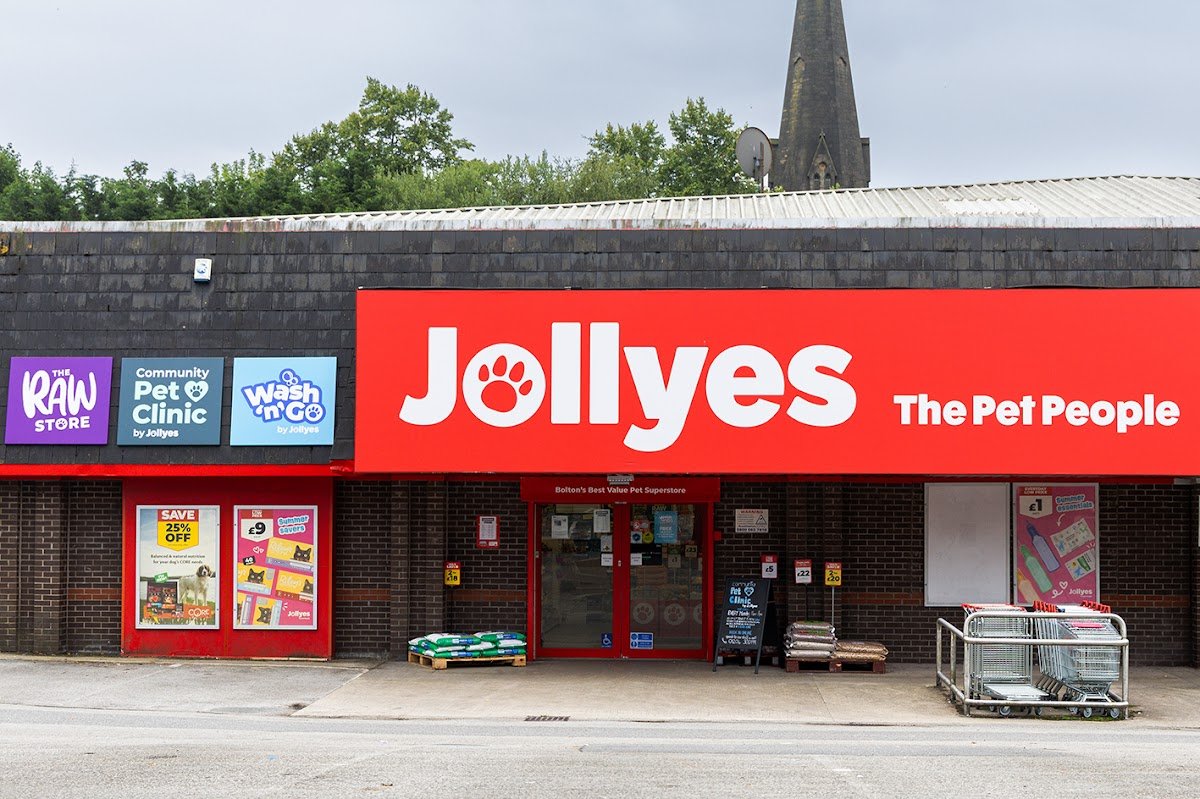 Jollyes - The Pet People Bolton - Photo 2
