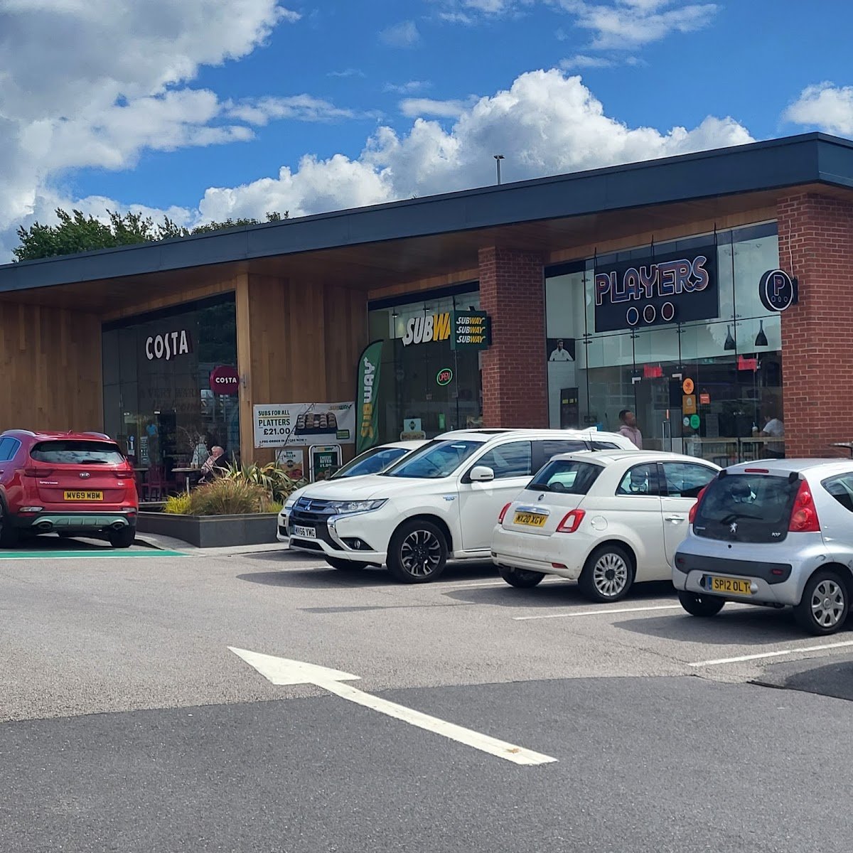 Elk Mill Shopping Park - Photo 2