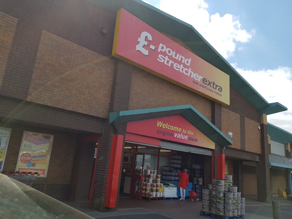 Poundstretcher - Photo 2