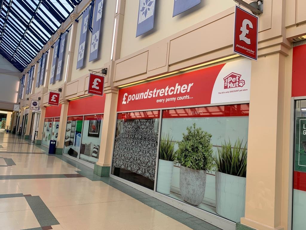 Poundstretcher - Photo 2