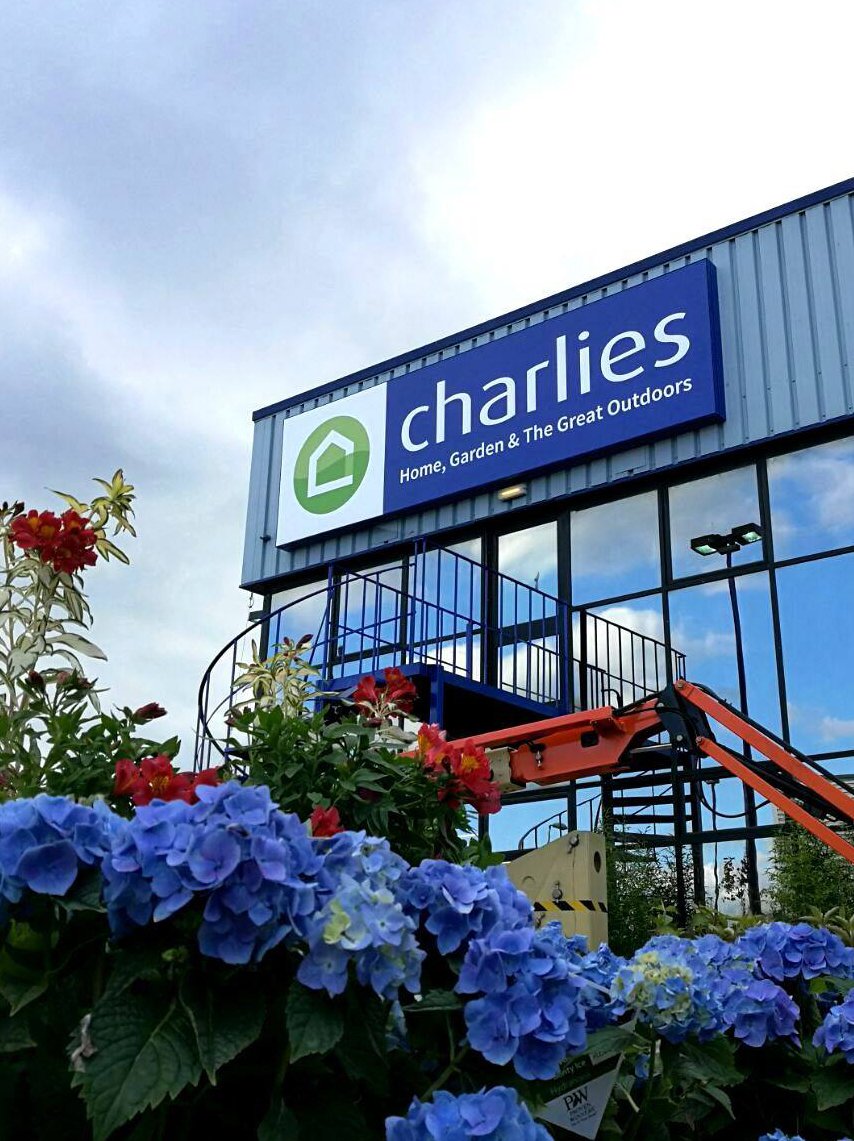 Deeside Retail Park - Photo 5